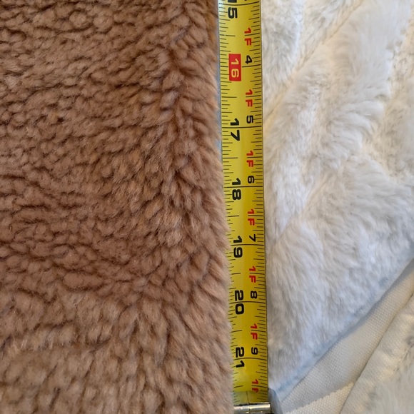 Michael Kors Teddy Coat! Like New! - Picture 4 of 4